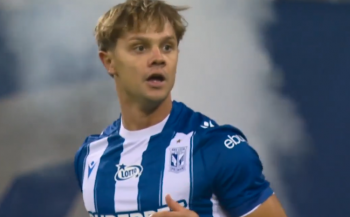 Lech lepszy od Jagiellonii w starciu pucharowiczów. Cudowny gol nie dał nawet remisy, Marcinak w kluczowej akcji zmienił swoją decyzję po analizie VAR (VIDEO) Lech lepszy od Jagiellonii w starciu pucharowiczów. Cudowny gol nie dał nawet remisy, Marcinak w kluczowej akcji zmienił swoją decyzję po analizie VAR (VIDEO)